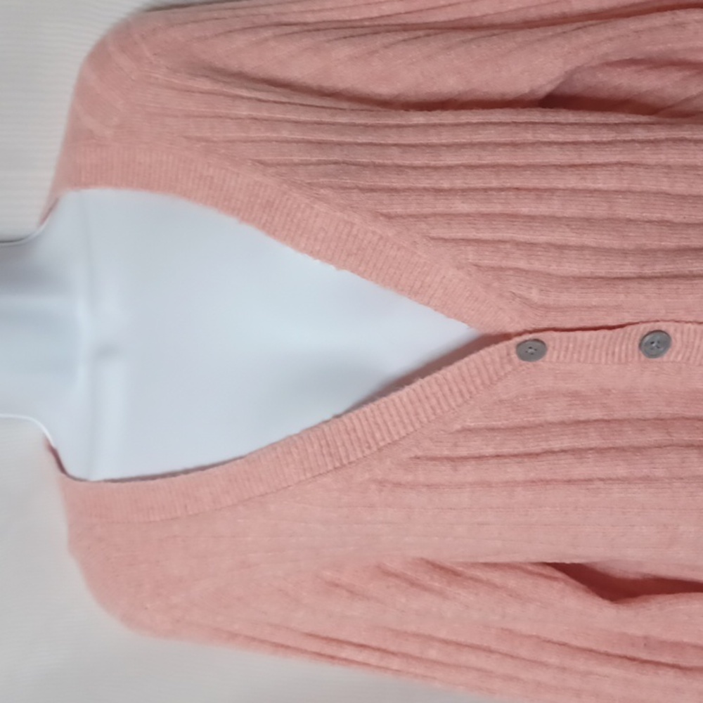 American Eagle Outfitters Pink Ribbed  Button Front Crop Sweater. Size L - Picture 3 of 15